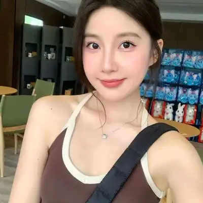 李辉静